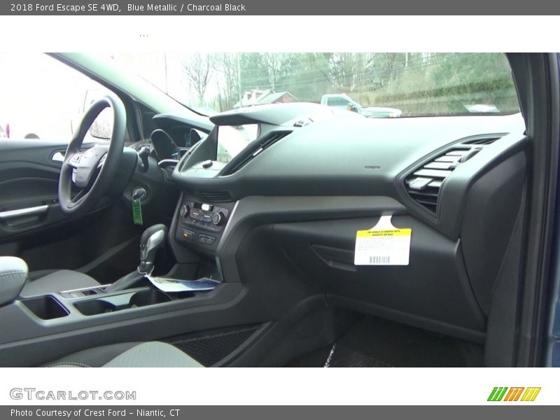Blue Metallic / Charcoal Black 2018 Ford Escape SE 4WD