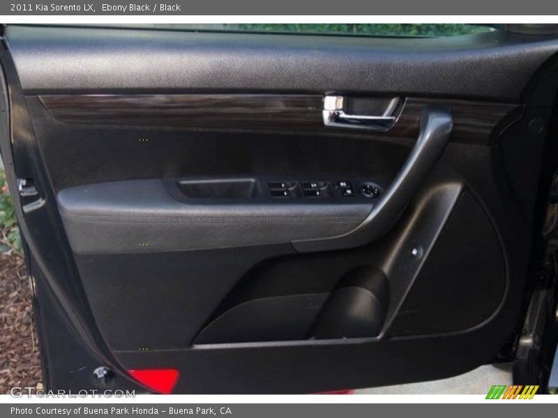 Ebony Black / Black 2011 Kia Sorento LX