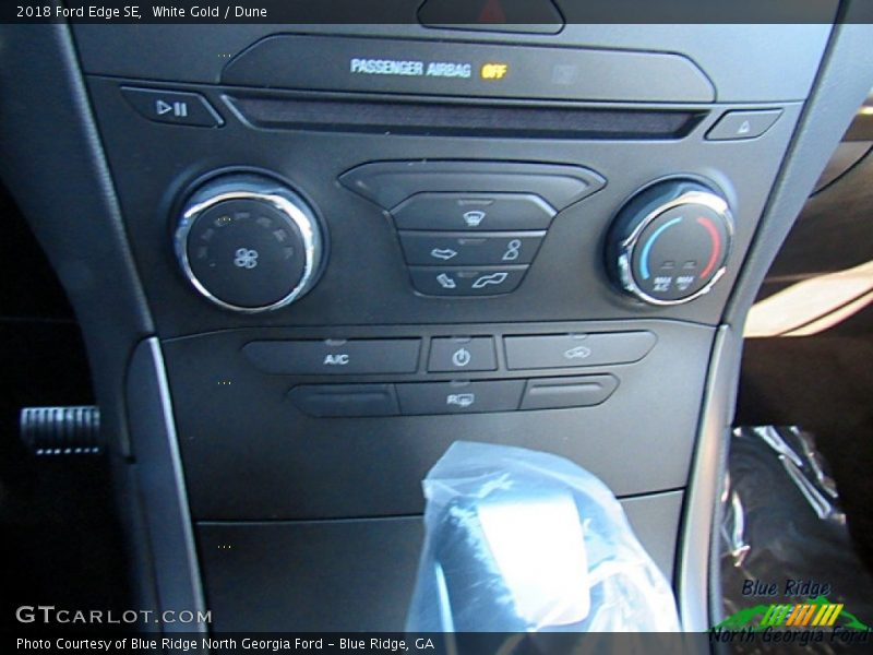 White Gold / Dune 2018 Ford Edge SE