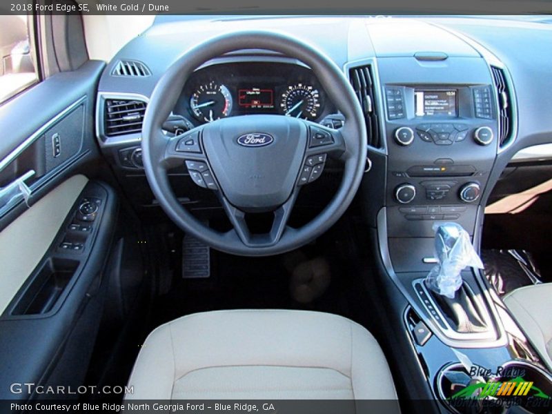 White Gold / Dune 2018 Ford Edge SE