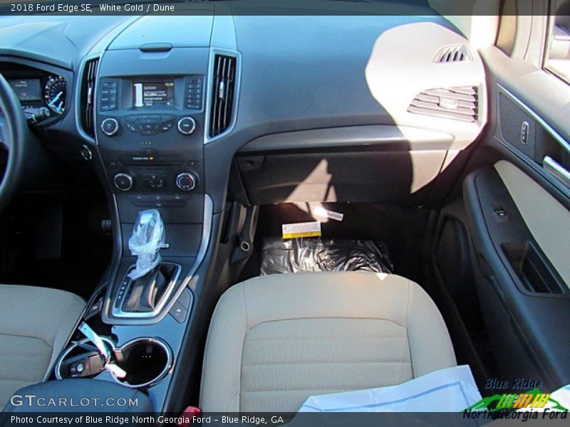 White Gold / Dune 2018 Ford Edge SE