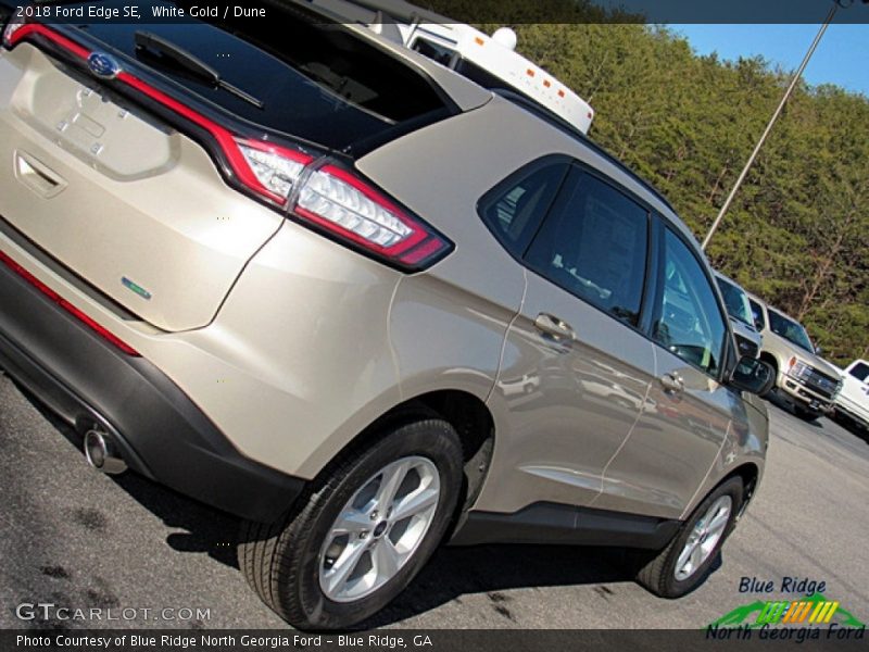 White Gold / Dune 2018 Ford Edge SE