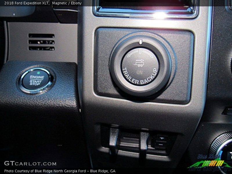 Magnetic / Ebony 2018 Ford Expedition XLT