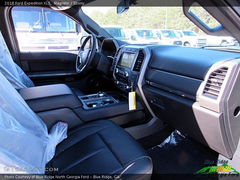 Magnetic / Ebony 2018 Ford Expedition XLT
