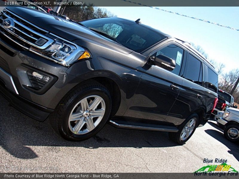 Magnetic / Ebony 2018 Ford Expedition XLT