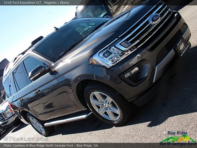 Magnetic / Ebony 2018 Ford Expedition XLT