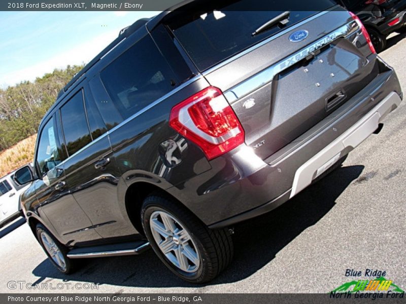Magnetic / Ebony 2018 Ford Expedition XLT