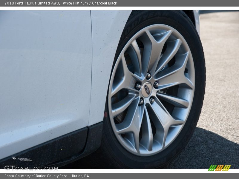 White Platinum / Charcoal Black 2018 Ford Taurus Limited AWD