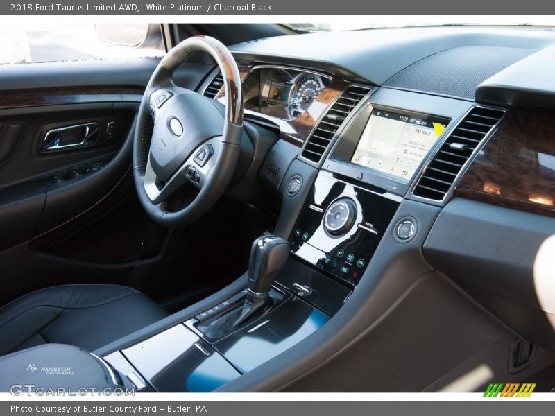 White Platinum / Charcoal Black 2018 Ford Taurus Limited AWD