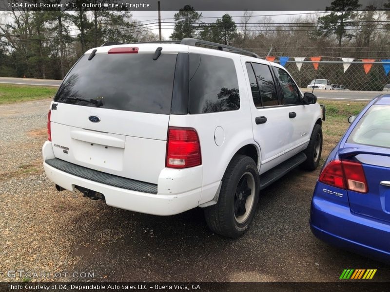 Oxford White / Graphite 2004 Ford Explorer XLT