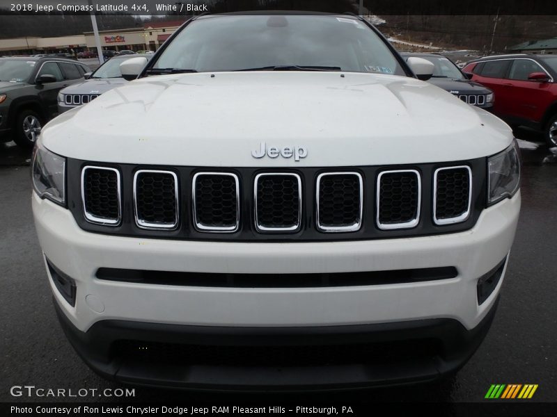 White / Black 2018 Jeep Compass Latitude 4x4
