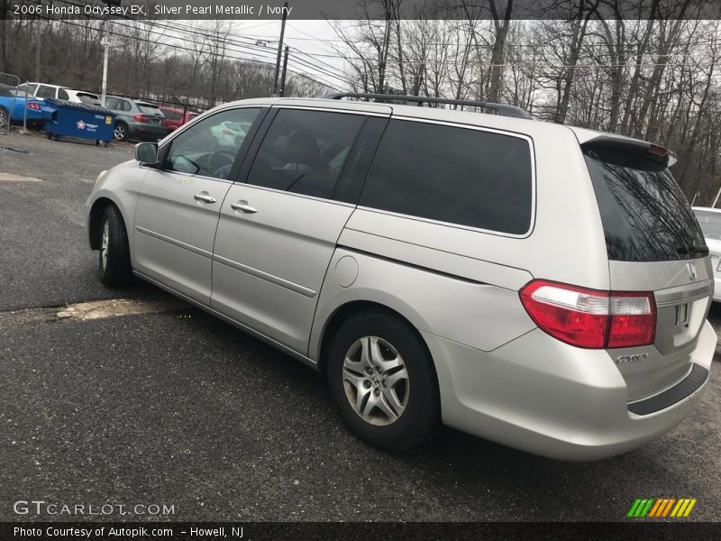 Silver Pearl Metallic / Ivory 2006 Honda Odyssey EX