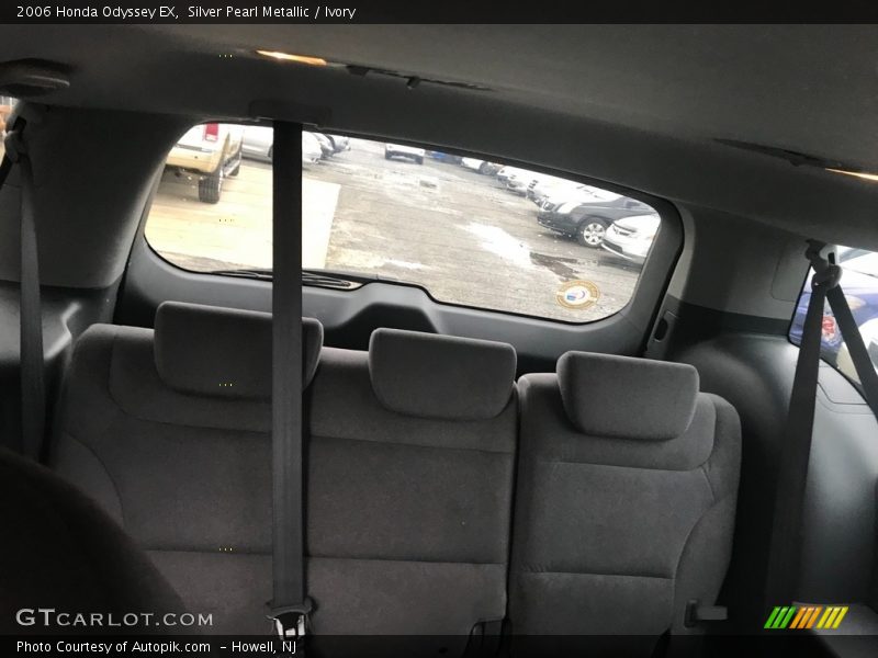 Silver Pearl Metallic / Ivory 2006 Honda Odyssey EX