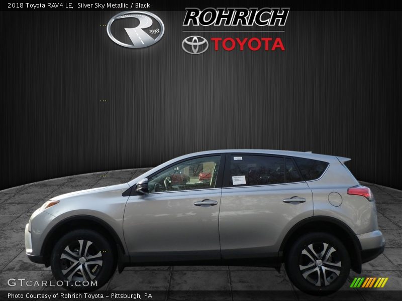 Silver Sky Metallic / Black 2018 Toyota RAV4 LE