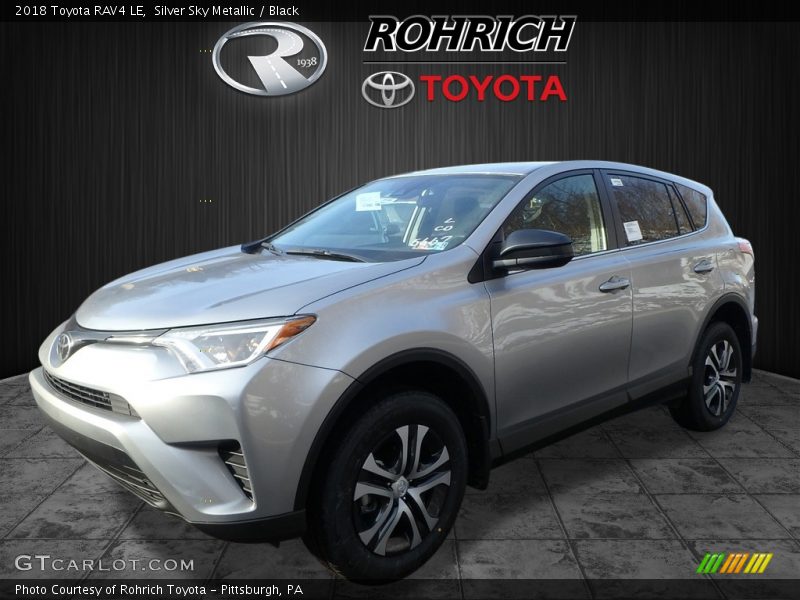 Silver Sky Metallic / Black 2018 Toyota RAV4 LE