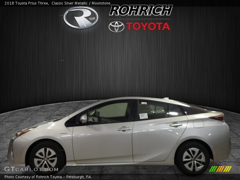 Classic Silver Metallic / Moonstone 2018 Toyota Prius Three