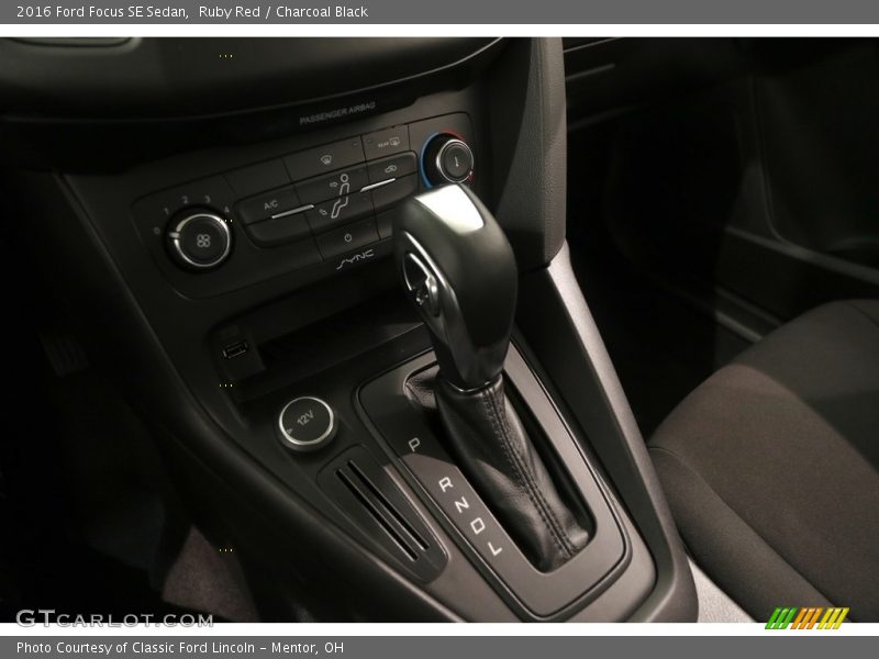Ruby Red / Charcoal Black 2016 Ford Focus SE Sedan