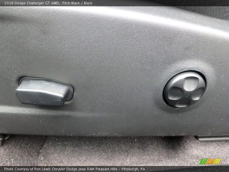 Pitch Black / Black 2018 Dodge Challenger GT AWD