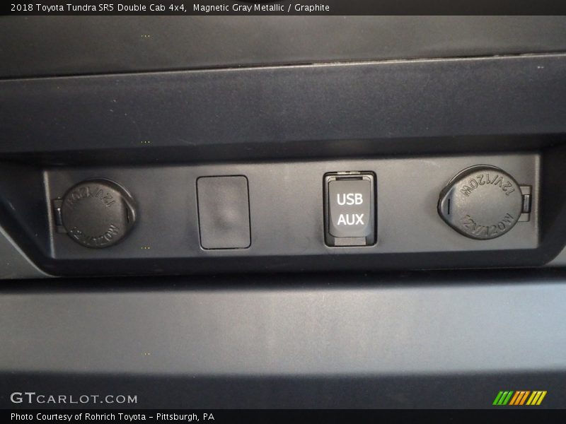 Magnetic Gray Metallic / Graphite 2018 Toyota Tundra SR5 Double Cab 4x4