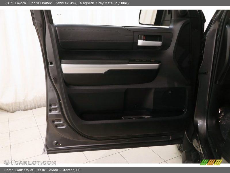 Magnetic Gray Metallic / Black 2015 Toyota Tundra Limited CrewMax 4x4