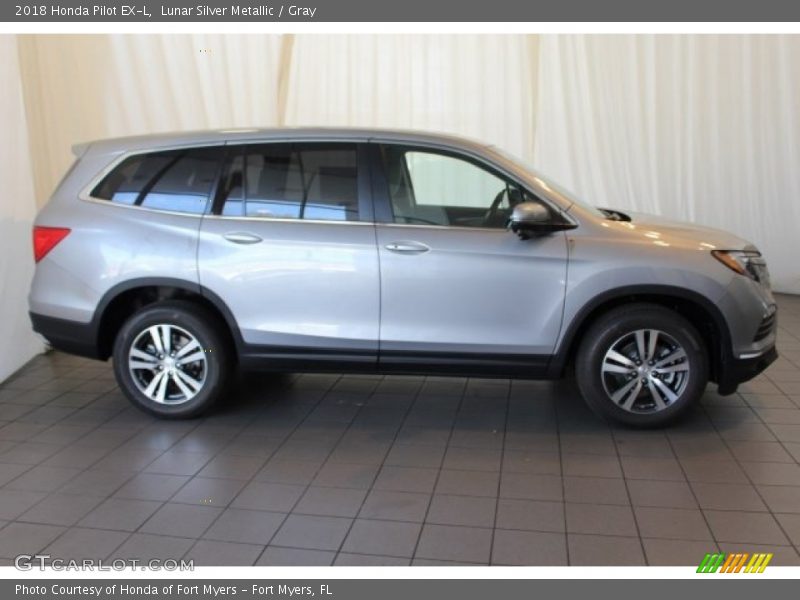 Lunar Silver Metallic / Gray 2018 Honda Pilot EX-L