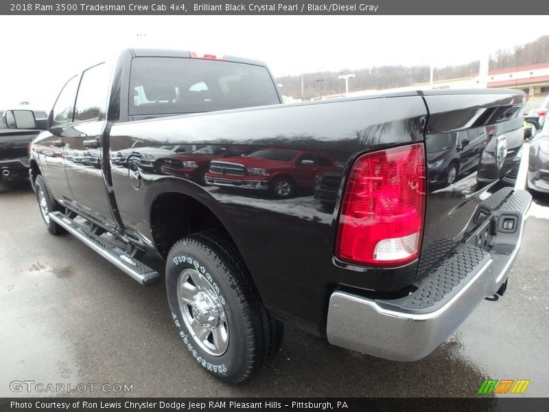 Brilliant Black Crystal Pearl / Black/Diesel Gray 2018 Ram 3500 Tradesman Crew Cab 4x4
