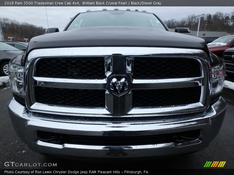 Brilliant Black Crystal Pearl / Black/Diesel Gray 2018 Ram 3500 Tradesman Crew Cab 4x4