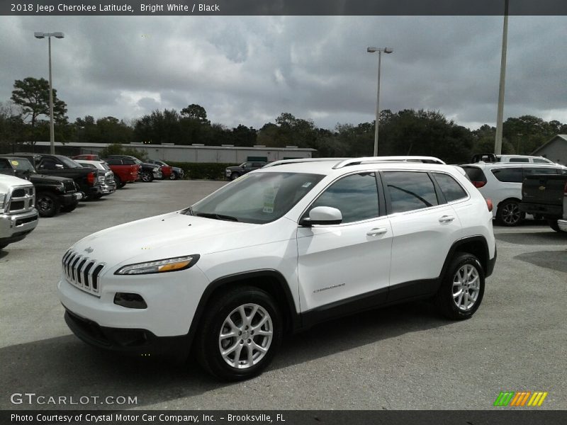 Bright White / Black 2018 Jeep Cherokee Latitude