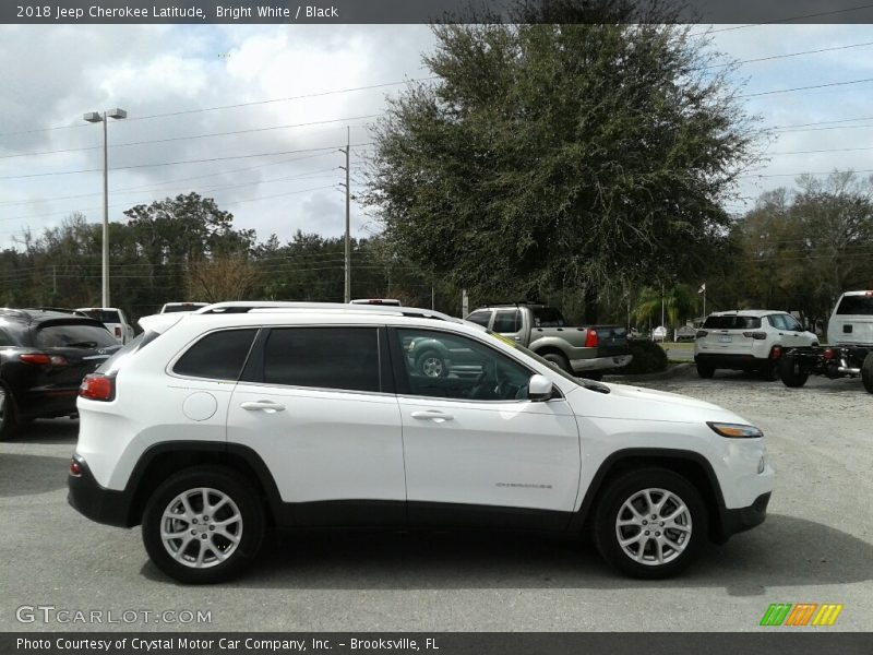 Bright White / Black 2018 Jeep Cherokee Latitude