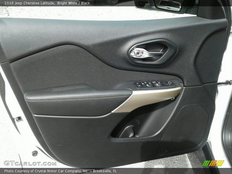 Bright White / Black 2018 Jeep Cherokee Latitude