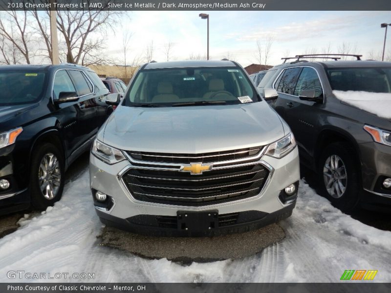 Silver Ice Metallic / Dark Atmosphere/Medium Ash Gray 2018 Chevrolet Traverse LT AWD