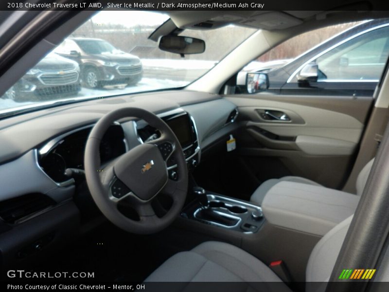 Silver Ice Metallic / Dark Atmosphere/Medium Ash Gray 2018 Chevrolet Traverse LT AWD