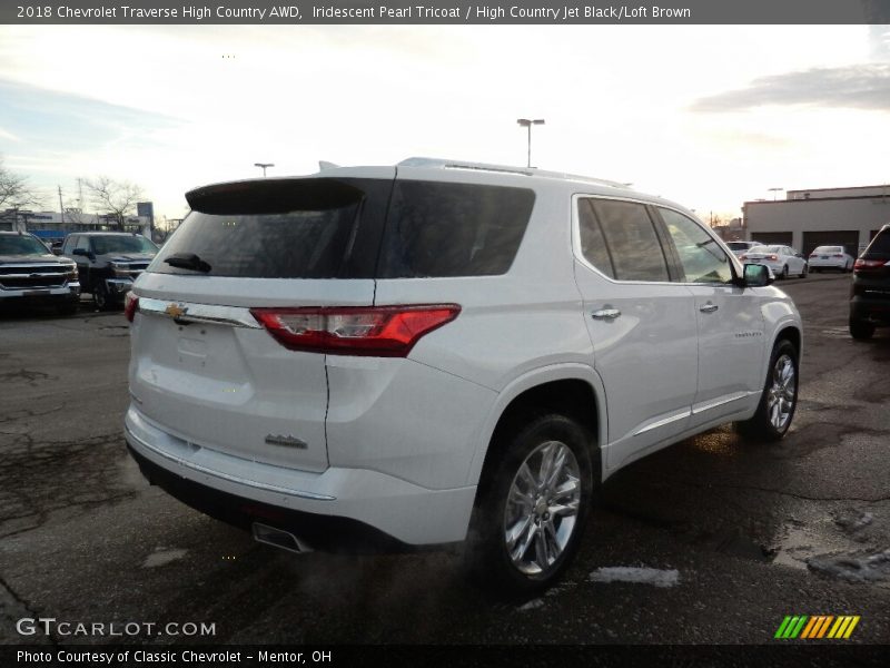 Iridescent Pearl Tricoat / High Country Jet Black/Loft Brown 2018 Chevrolet Traverse High Country AWD
