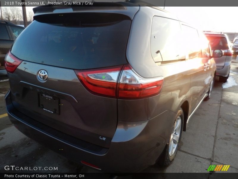 Predawn Gray Mica / Gray 2018 Toyota Sienna LE