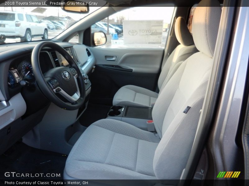 Predawn Gray Mica / Gray 2018 Toyota Sienna LE