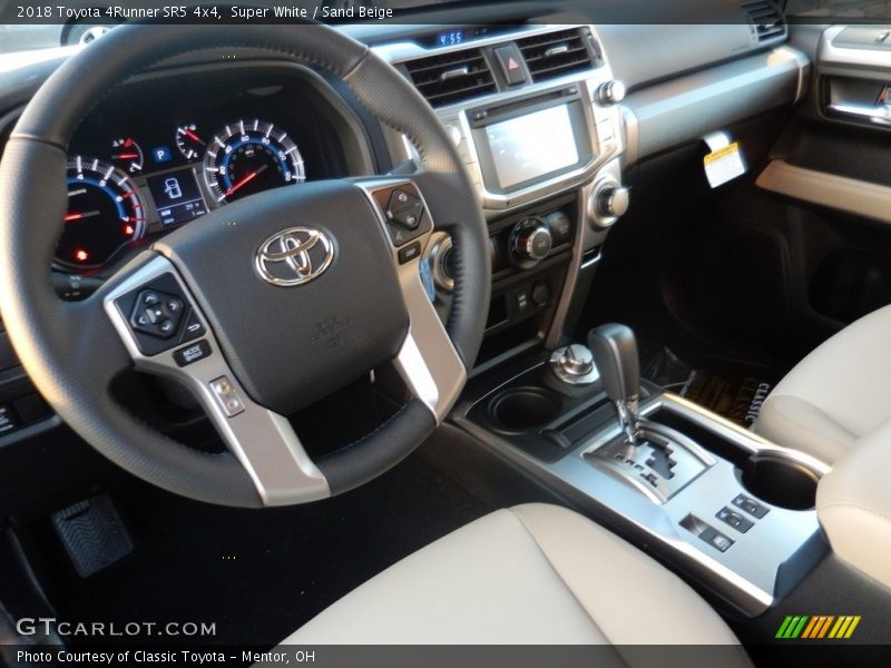 Super White / Sand Beige 2018 Toyota 4Runner SR5 4x4