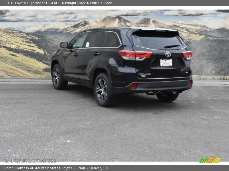 Midnight Black Metallic / Black 2018 Toyota Highlander LE AWD