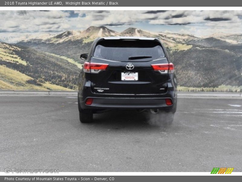 Midnight Black Metallic / Black 2018 Toyota Highlander LE AWD