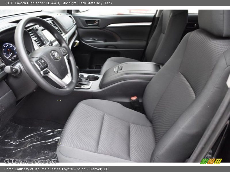 Midnight Black Metallic / Black 2018 Toyota Highlander LE AWD