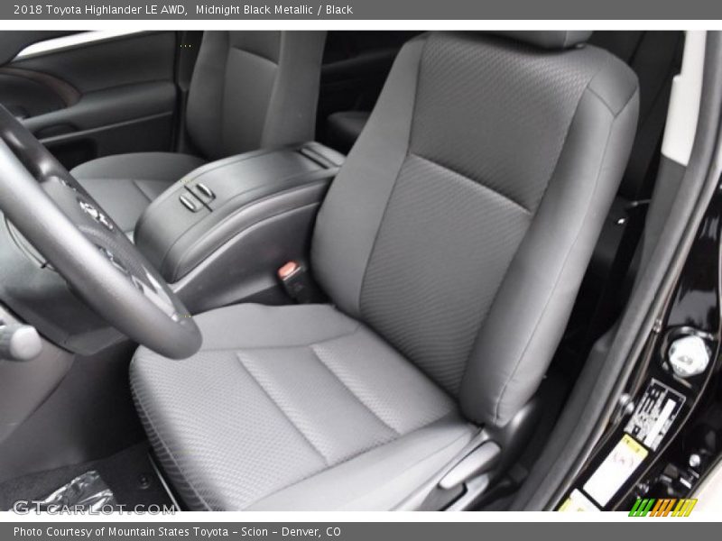 Midnight Black Metallic / Black 2018 Toyota Highlander LE AWD