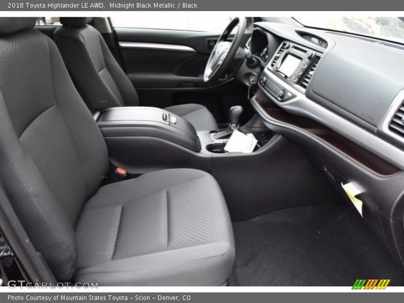 Midnight Black Metallic / Black 2018 Toyota Highlander LE AWD