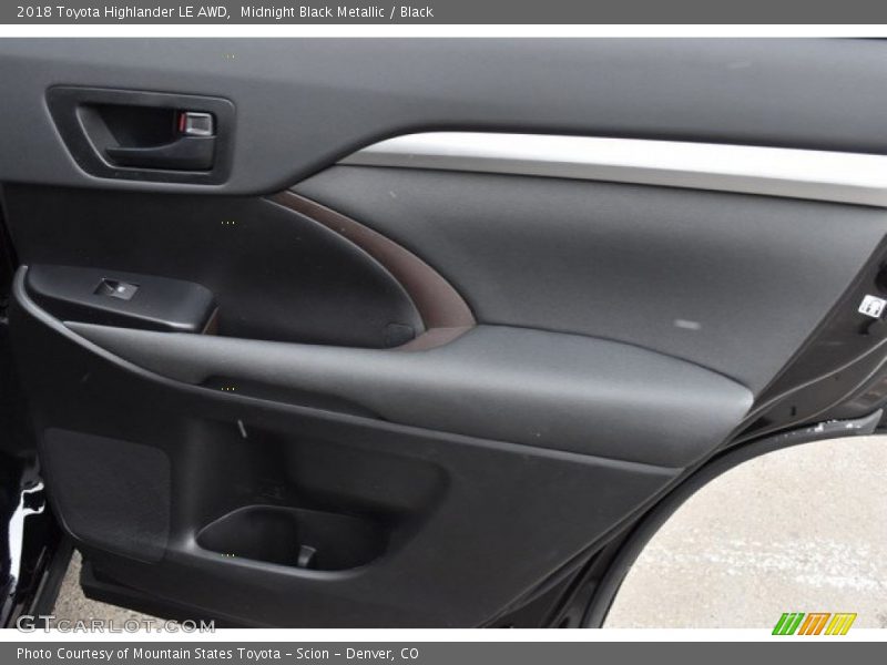 Midnight Black Metallic / Black 2018 Toyota Highlander LE AWD
