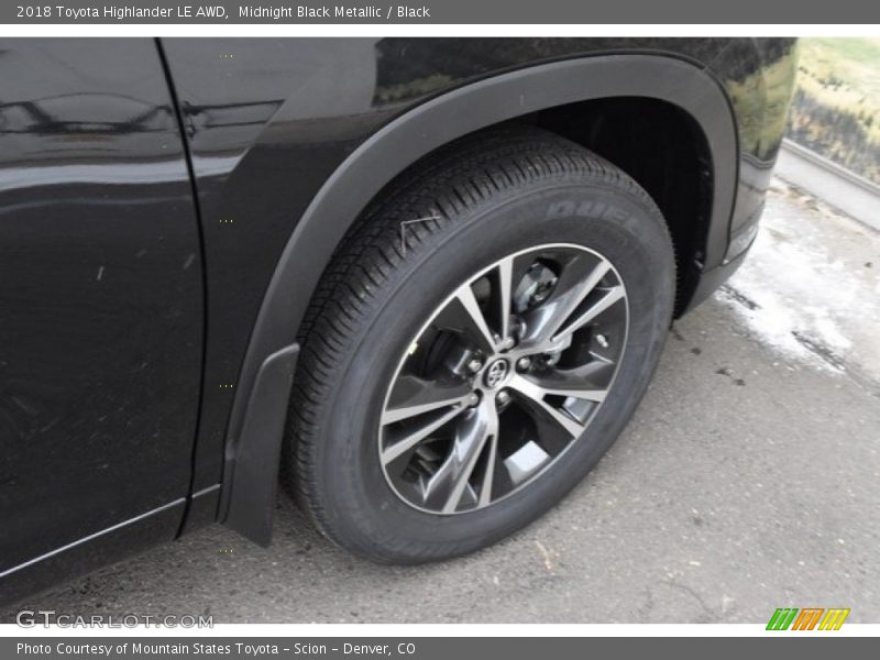 Midnight Black Metallic / Black 2018 Toyota Highlander LE AWD