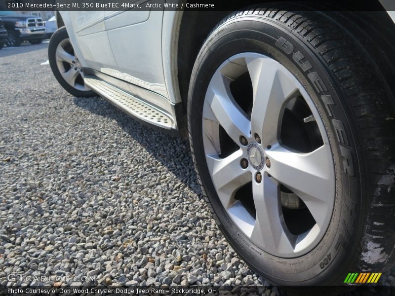 Arctic White / Cashmere 2010 Mercedes-Benz ML 350 BlueTEC 4Matic