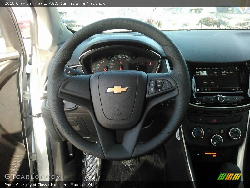 Summit White / Jet Black 2018 Chevrolet Trax LS AWD
