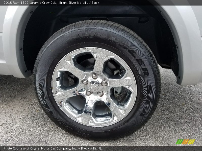Bright Silver Metallic / Black 2018 Ram 1500 Laramie Crew Cab