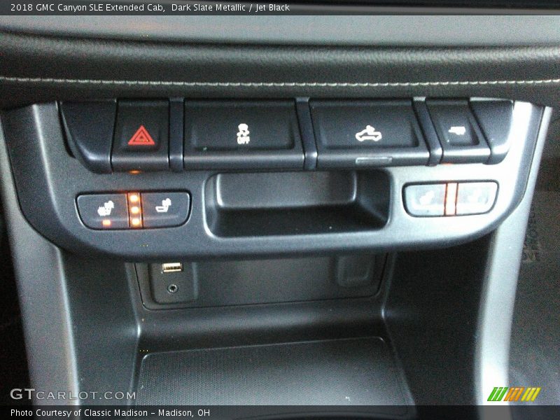 Dark Slate Metallic / Jet Black 2018 GMC Canyon SLE Extended Cab