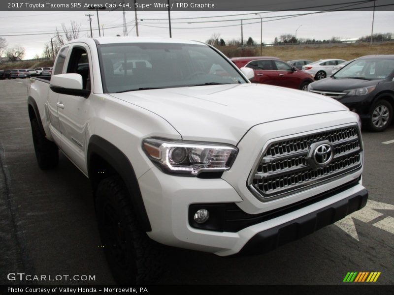 Super White / TRD Graphite 2017 Toyota Tacoma SR5 Access Cab 4x4