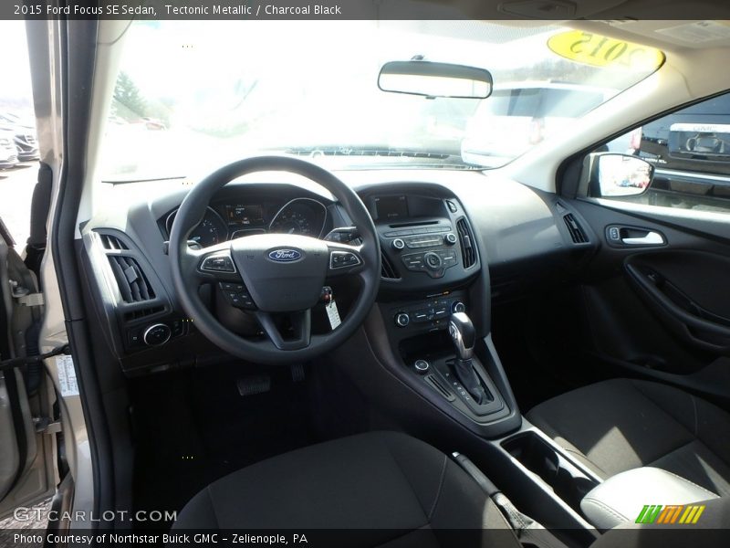 Tectonic Metallic / Charcoal Black 2015 Ford Focus SE Sedan