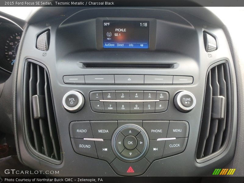 Tectonic Metallic / Charcoal Black 2015 Ford Focus SE Sedan